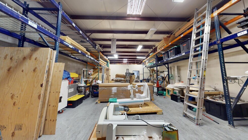 More Photos Of 2001 Windy Ter, Cedar Park Light Distribution For Lease