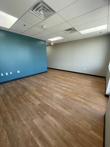 More Photos Of 1147-1201 S US 231 Hwy, Troy Unknown For Lease