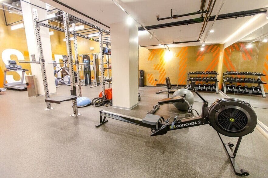 More Photos Of 2623-2627 N Clark St, Chicago Apartments For Lease