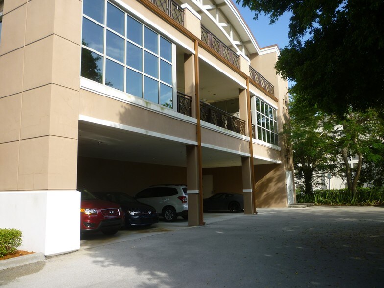 More Photos Of 3200 Tamiami Trl N, Naples Storefront Retail Office For Lease