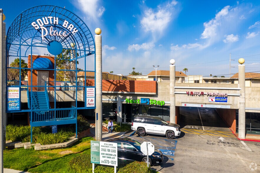 More Photos Of 4401-4453 Redondo Beach Blvd, Lawndale Unknown For Lease