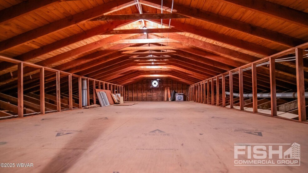 More Photos Of 994 Vallamont Dr, Williamsport Office For Sale