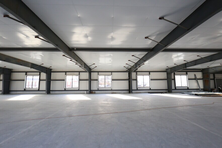 More Photos Of 140 Ace St, Fall River Light Manufacturing For Lease