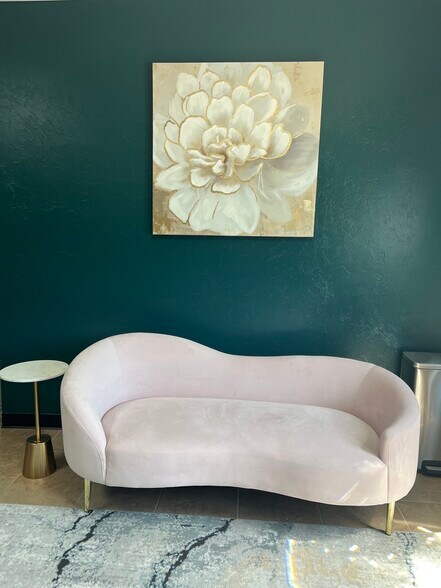 More Photos Of MacArthur Blvd, Oklahoma City Office For Lease