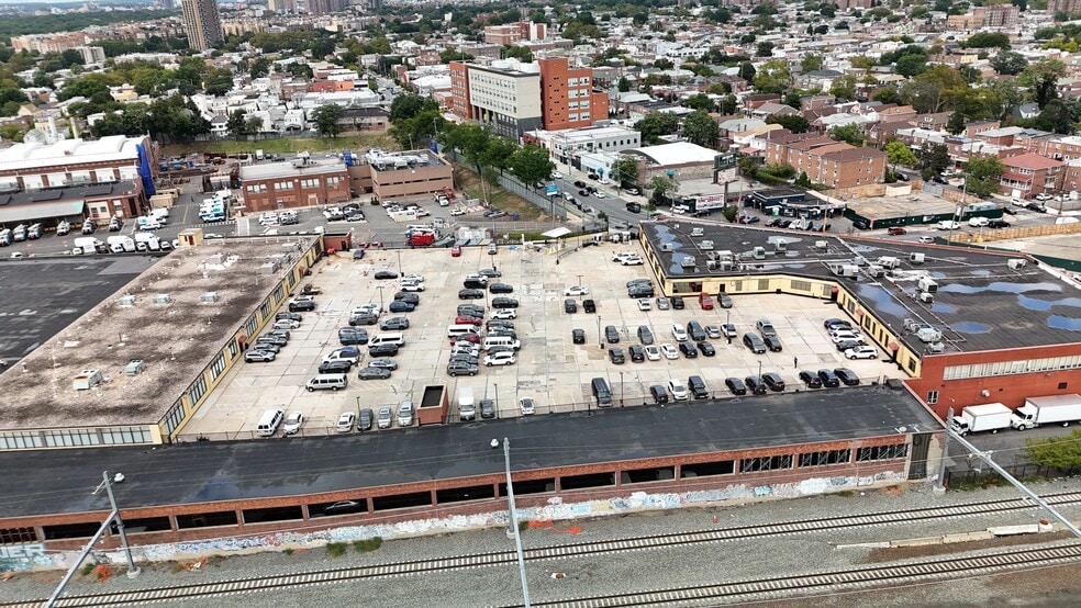 More Photos Of 2175 E Tremont Ave, Bronx Specialty For Sale