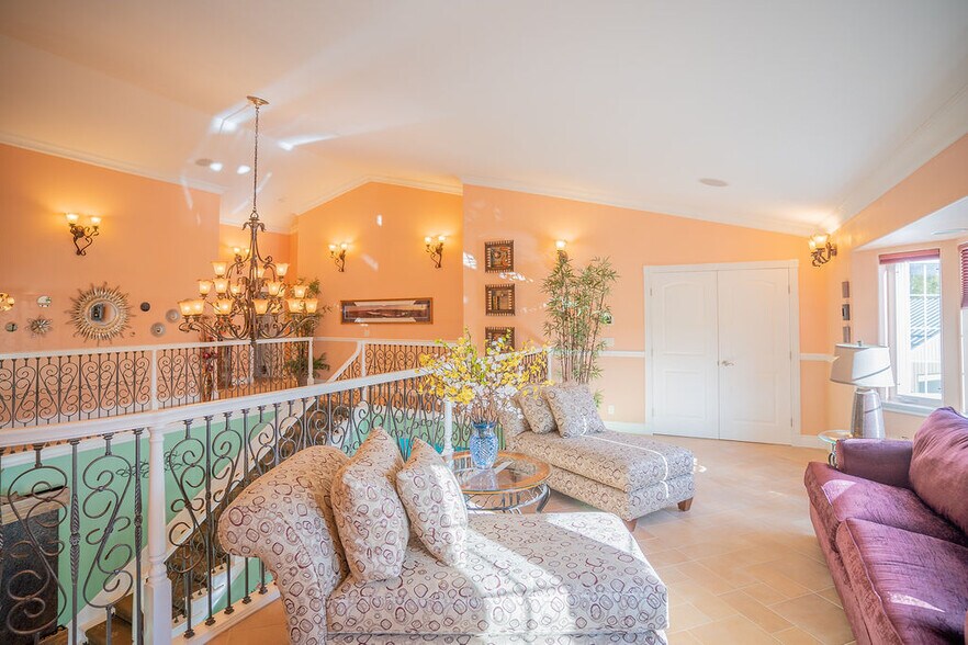 More Photos Of 455 Division St, Fairbanks Specialty For Sale