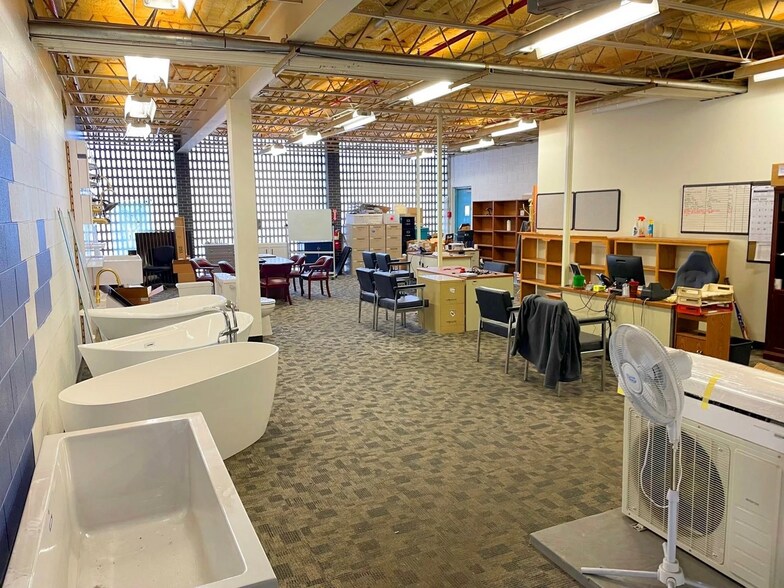 More Photos Of 501 Broad St, Johnstown Warehouse For Sale