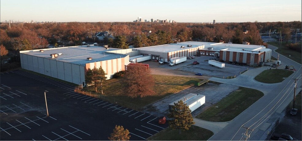 Primary Photo Of 1220 N Price Rd, Olivette Warehouse For Lease