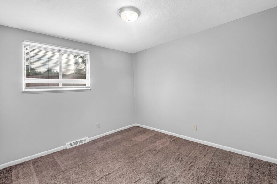 More Photos Of 818-850 S Green Rd, South Euclid Apartments For Sale
