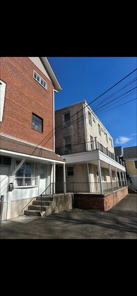 More Photos Of 100-120 Green St, Doylestown Apartments For Sale