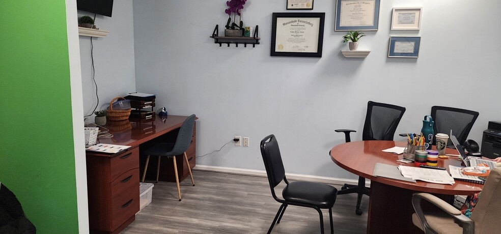 More Photos Of 44335 Premier Plz, Ashburn Medical For Sale