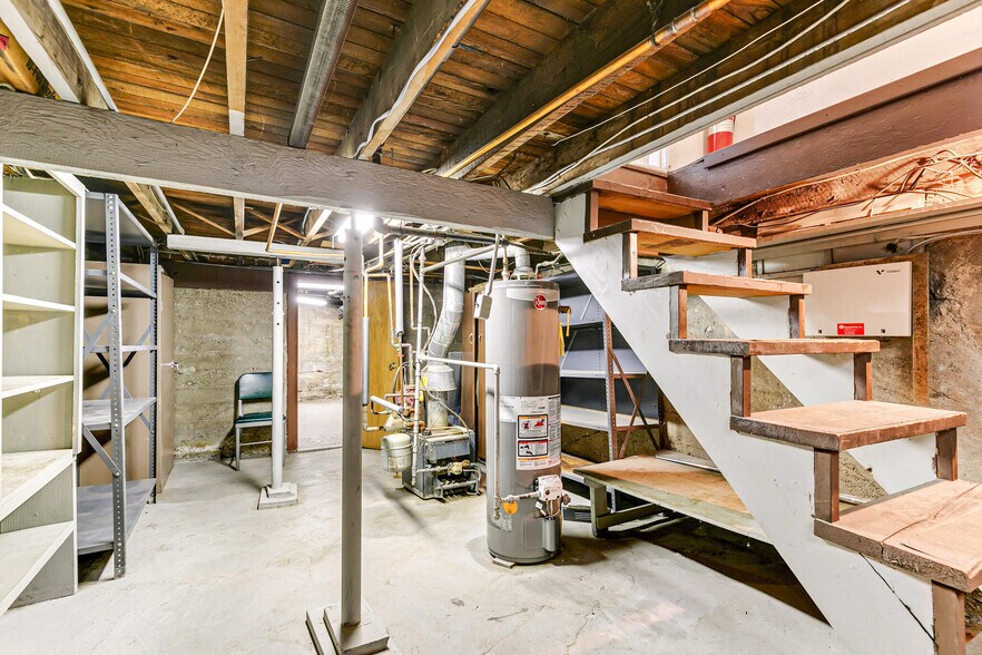 More Photos Of 3200 W 2nd Ave, Denver Office For Sale