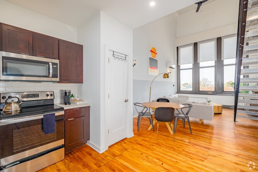 More Photos Of 220 S 47th St, Philadelphia Apartments For Lease