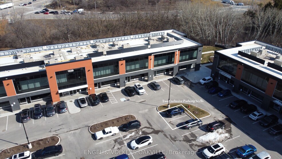 More Photos Of 1939 Ironoak Way, Oakville Office For Sale