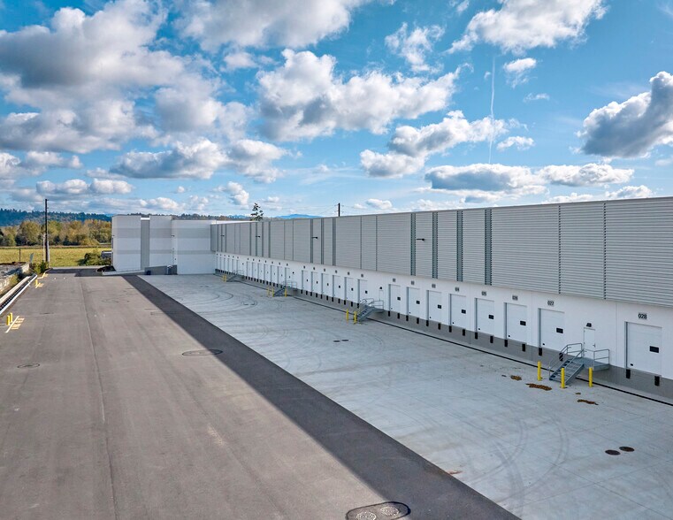 More Photos Of 4195 W Valley Hwy N, Auburn Warehouse For Lease