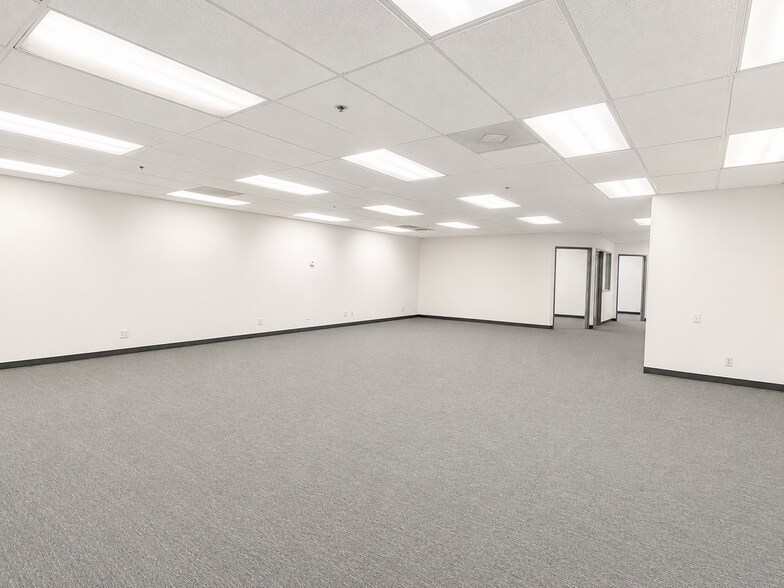 More Photos Of 6909 E Washington Blvd, Montebello Warehouse For Lease