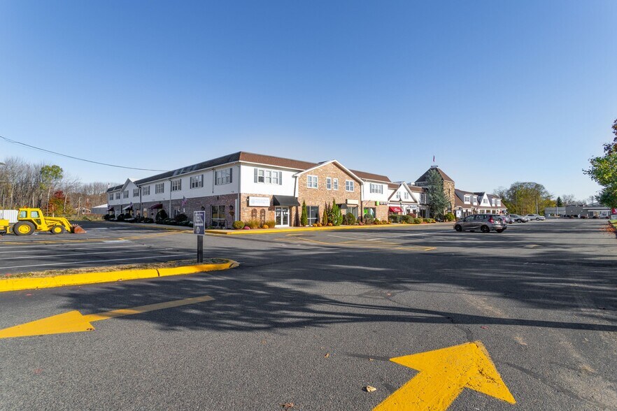 More Photos Of 225-243 King St, Northampton Unknown For Lease