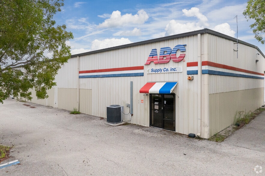 Primary Photo Of 17195 Jean St, Fort Myers Warehouse For Lease