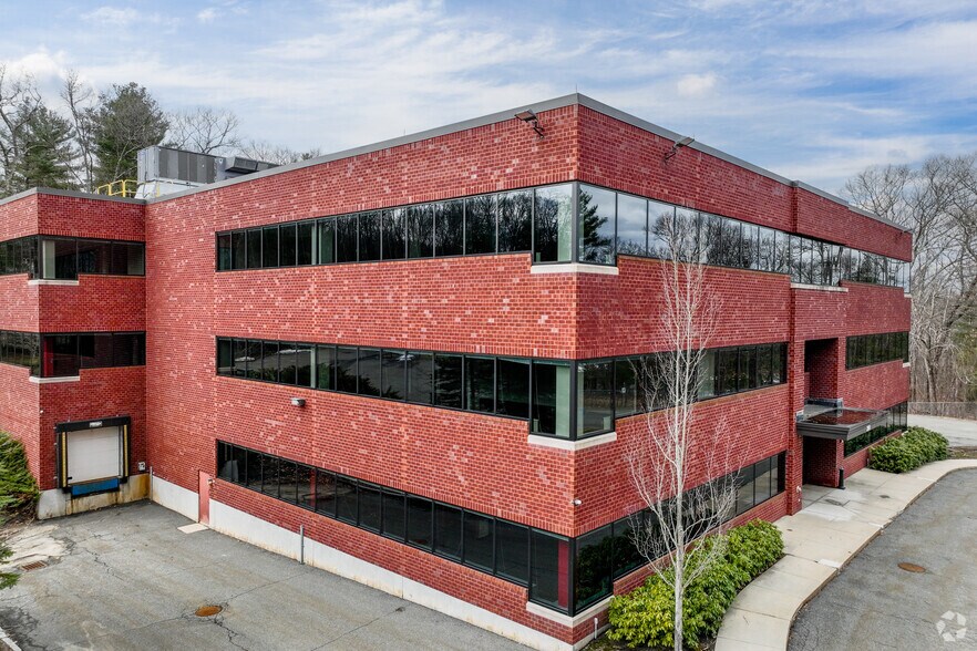 More Photos Of 260 Locke Dr, Marlborough Office For Lease