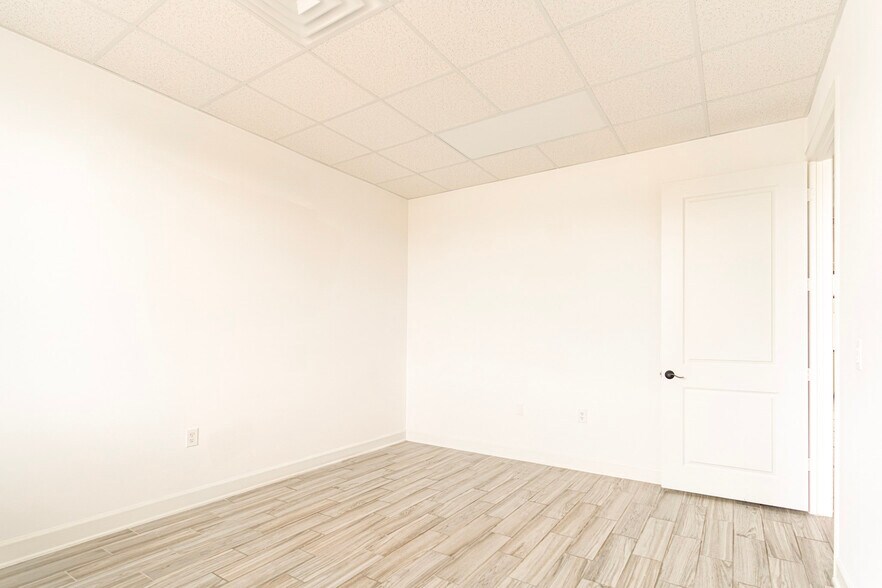 More Photos Of 26077 Nelson Way, Katy Medical For Lease