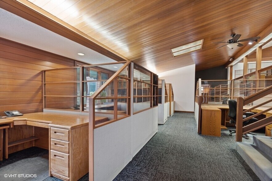 More Photos Of 454 County Rd V V, Somerset Manufacturing For Sale