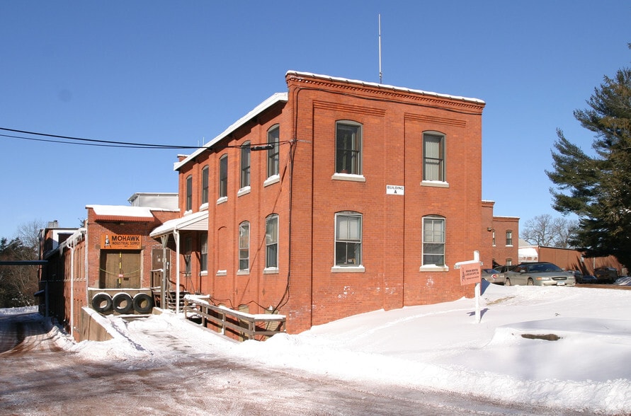 More Photos Of 5-40 Glen Rd, Manchester Warehouse For Lease