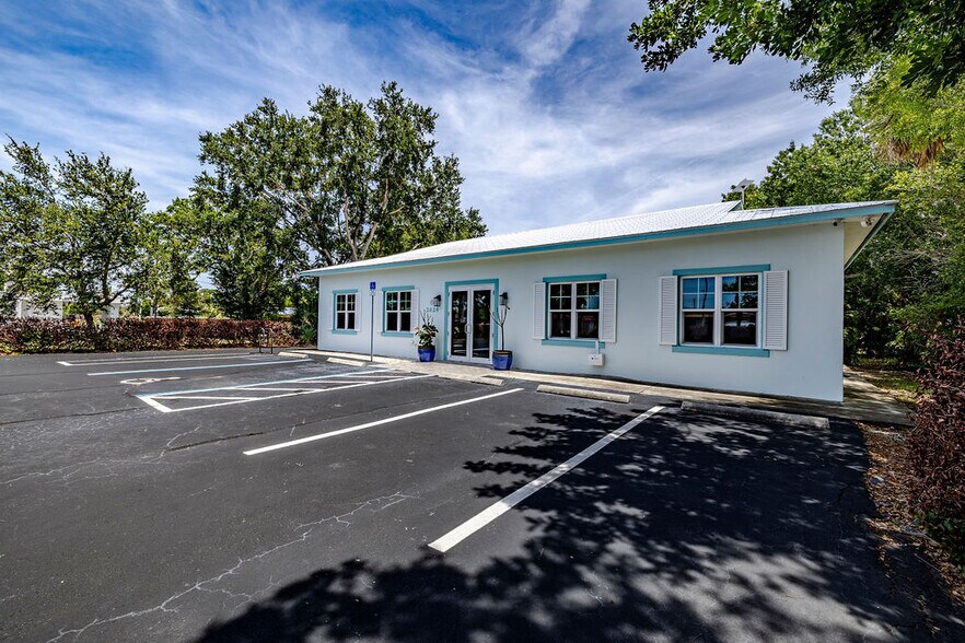 More Photos Of 2624 S Us Highway 1, Fort Pierce Medical For Sale
