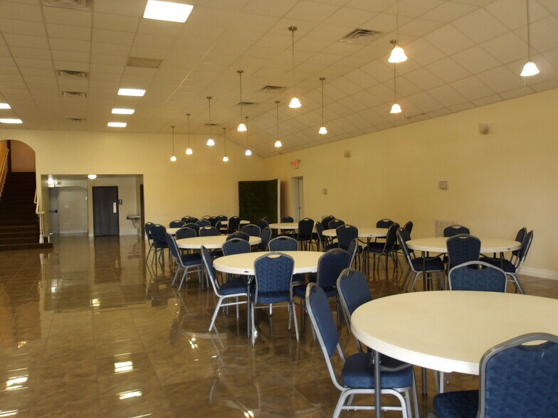 More Photos Of 1 Industrial Pkwy, Rio Hondo Freestanding For Sale