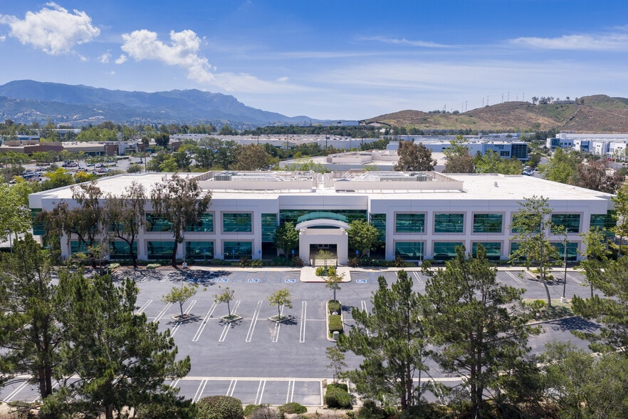 Primary Photo Of 2380 Conejo Spectrum St, Thousand Oaks Office For Sale