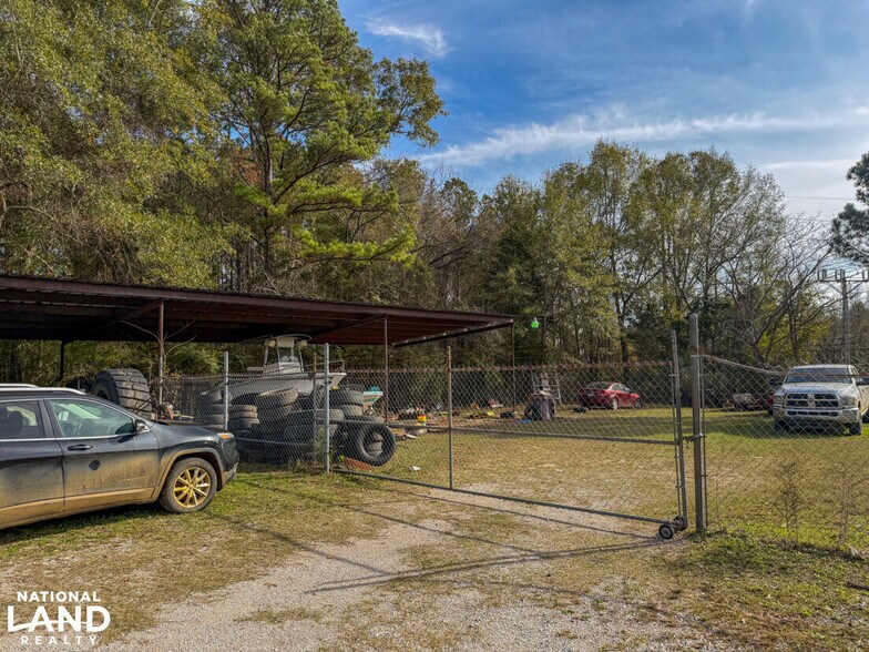 More Photos Of SR-5 S, Marion General Retail For Sale