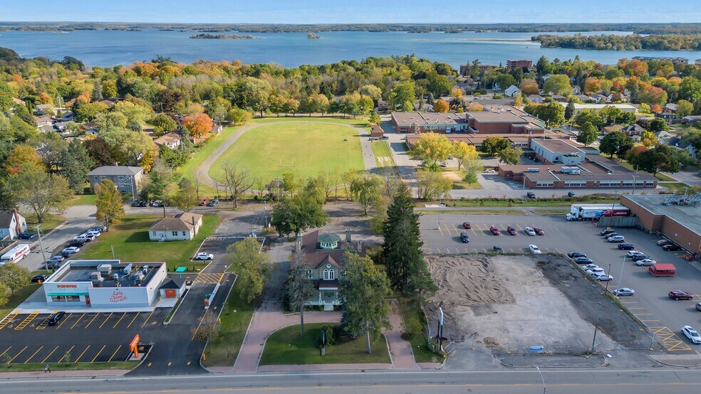 More Photos Of 389 King St E, Gananoque Office For Sale
