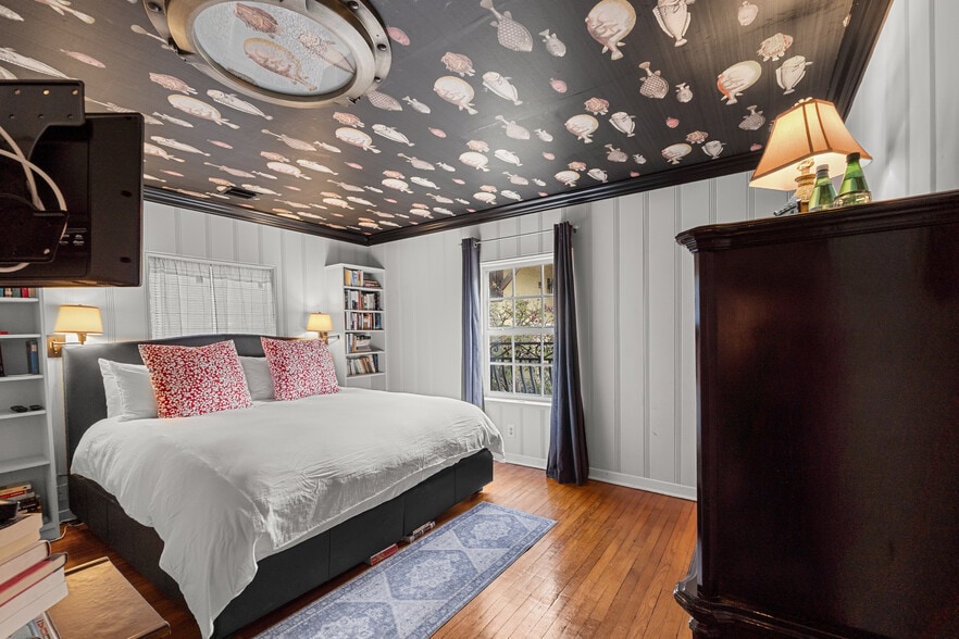 More Photos Of 1608 Lake Ave, West Palm Beach Hotel For Sale