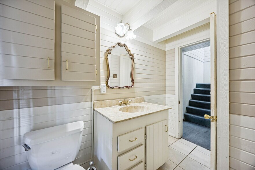 More Photos Of 501 N 3rd St, Fernandina Beach Office For Sale