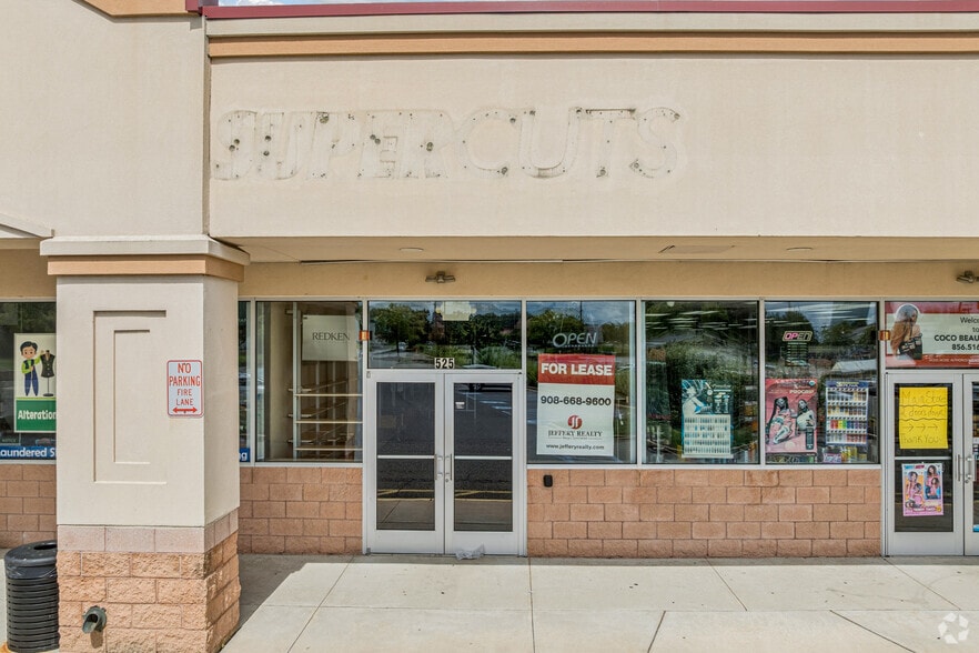 More Photos Of 505-545 Berlin Cross Keys Rd, Sicklerville Unknown For Lease