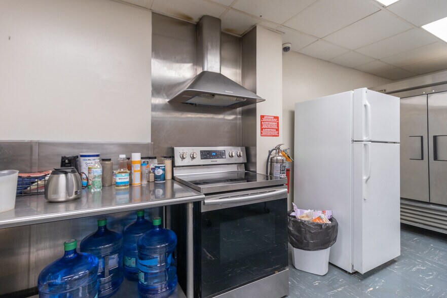 More Photos Of 385 Good Hope Pike, Clarksburg Healthcare For Sale