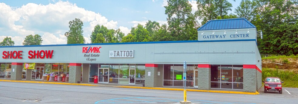 More Photos Of 1000-1032 Wal St, Summersville Unknown For Lease