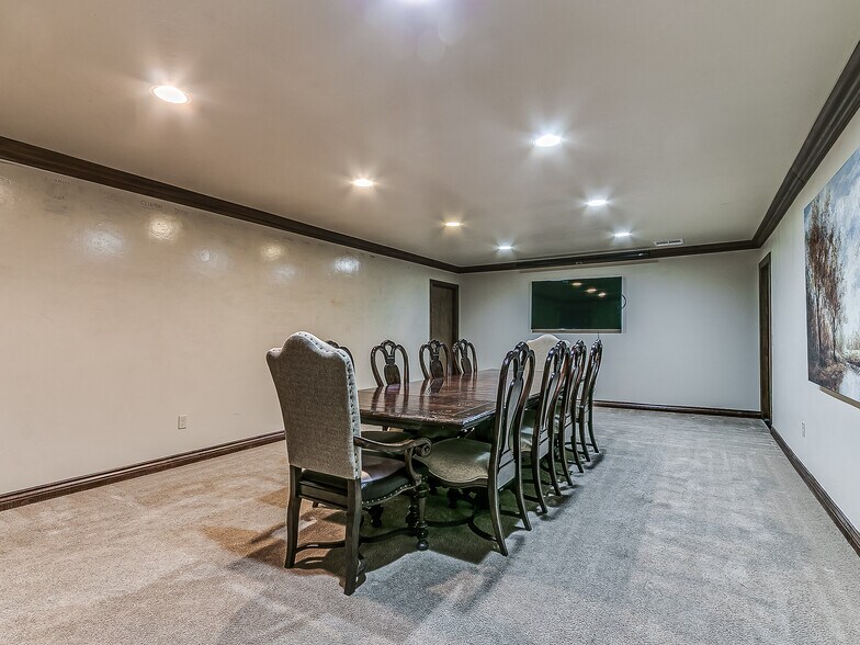 More Photos Of 2929 NW 156th St, Oklahoma City Office For Lease