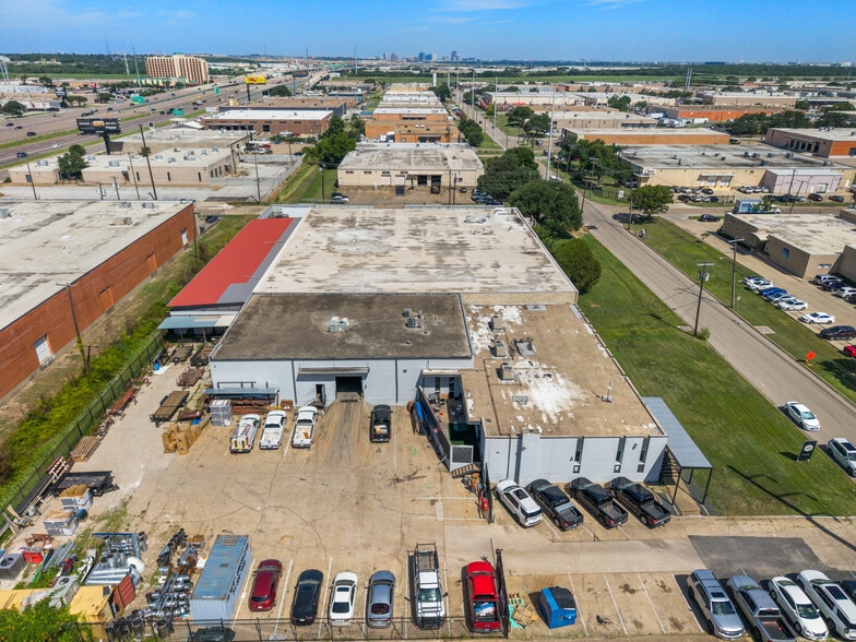 More Photos Of 8777 Governors Row, Dallas Distribution For Sale