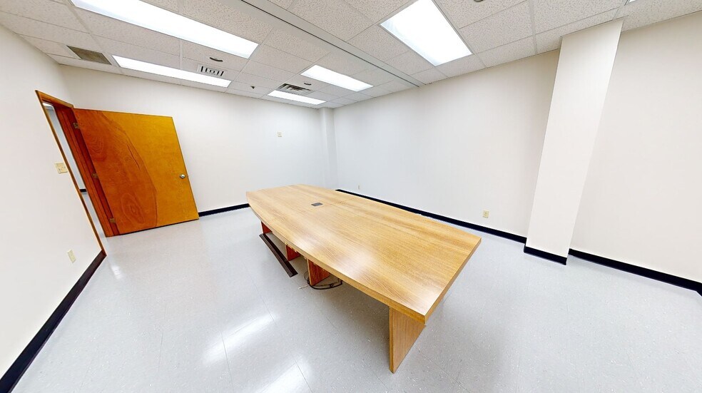 More Photos Of 600 S Kuther Rd, Sidney Distribution For Lease