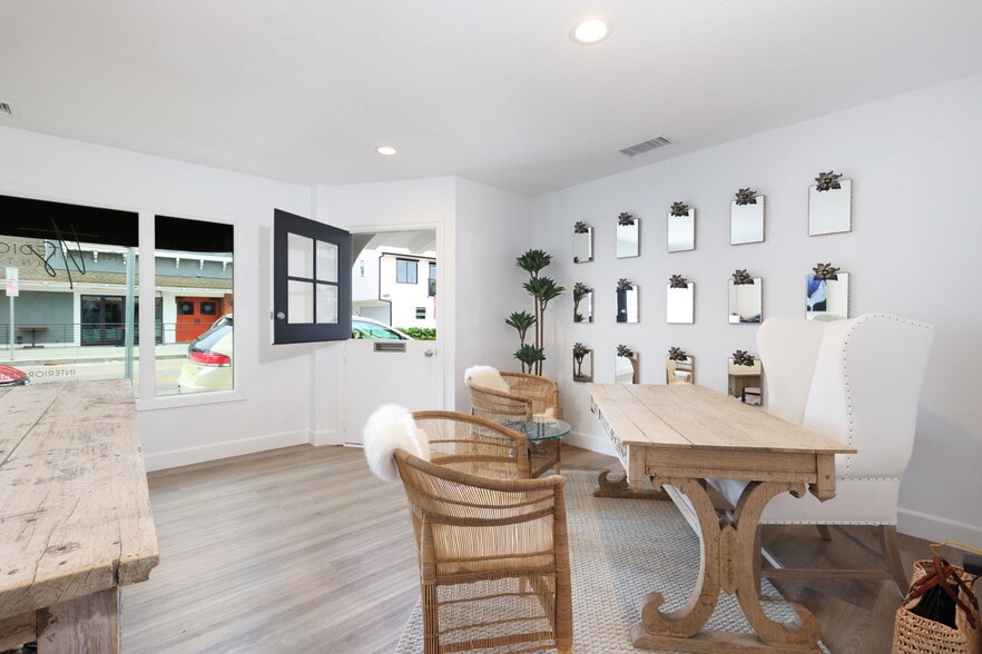 More Photos Of 201 Marine Ave, Newport Beach Office For Sale