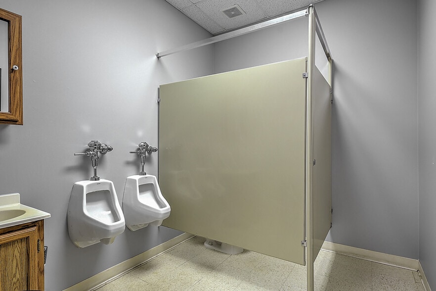 More Photos Of 10376 Wallace Alley St, Kingsport Office For Lease