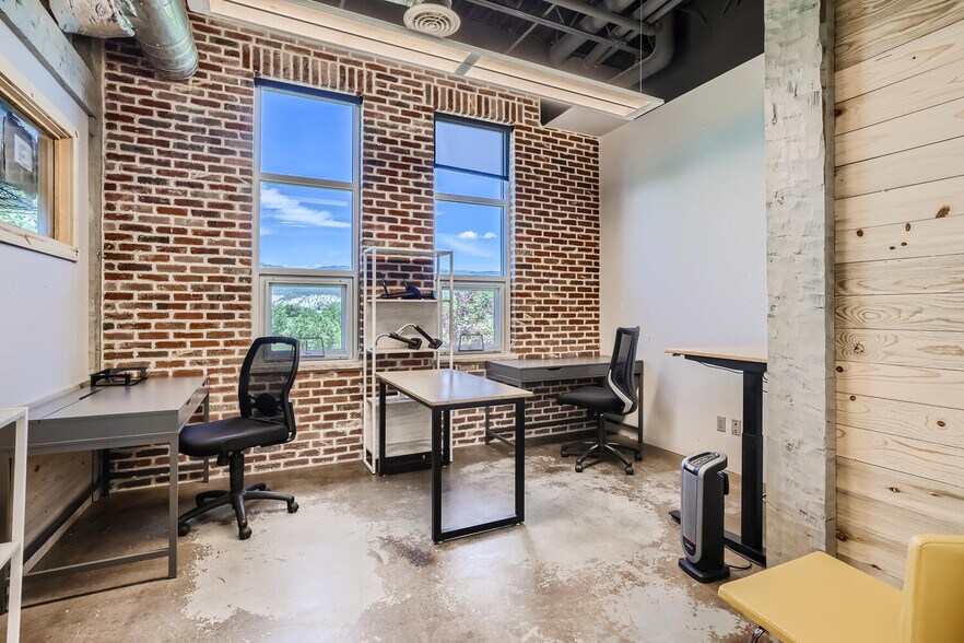 More Photos Of 1099 Capitol St, Eagle Office For Sale