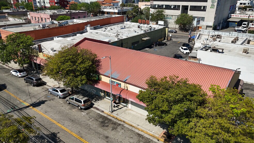 More Photos Of 715 New High St, Los Angeles General Retail For Lease