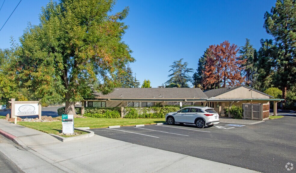 Primary Photo Of 851 Fremont Ave, Los Altos Medical For Lease