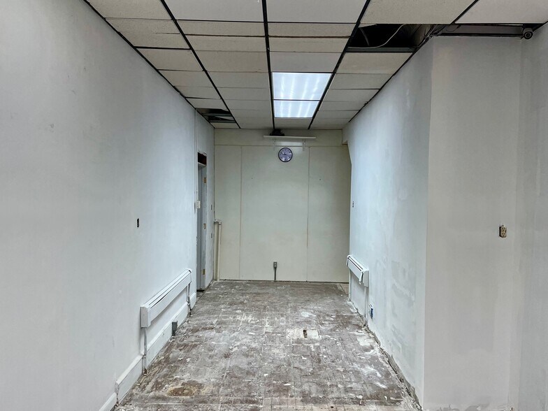 More Photos Of 2877 Fairfield Ave, Bridgeport Storefront For Lease