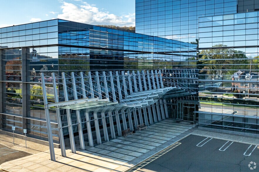 More Photos Of 1 Avon Pl, Suffern Manufacturing For Sale