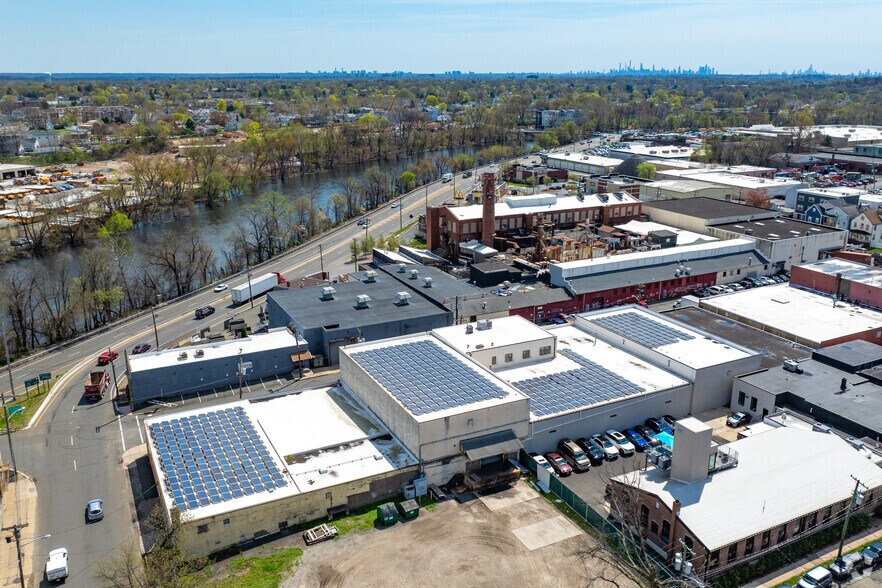 More Photos Of 34 E 25th St, Paterson Industrial For Lease