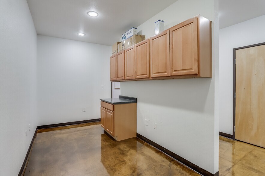 More Photos Of 6801-6845 Broadway, Denver Office For Lease