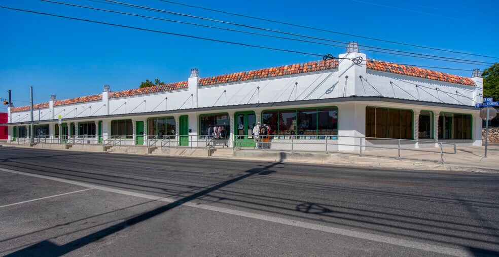 More Photos Of 700-714 Fredericksburg Rd, San Antonio Storefront Retail Office For Lease