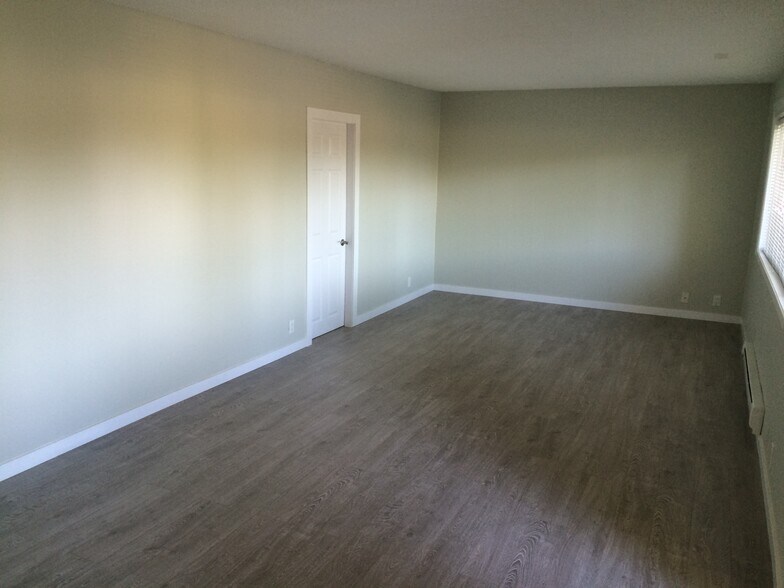 More Photos Of 3023 Wellington St, Port Coquitlam Land For Sale